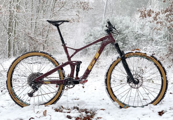 GT Sensor Carbon Expert