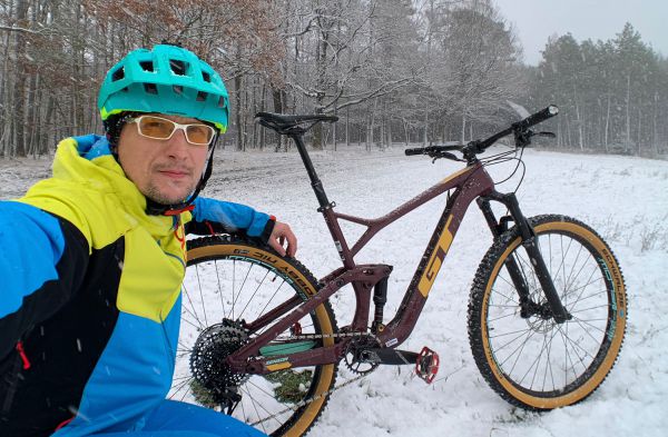 GT Sensor Carbon Expert