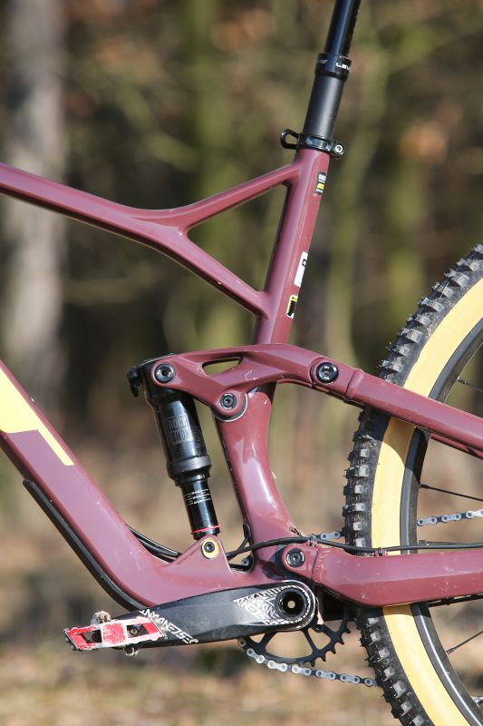 GT Sensor Carbon Expert