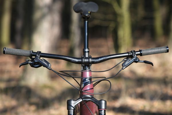 GT Sensor Carbon Expert