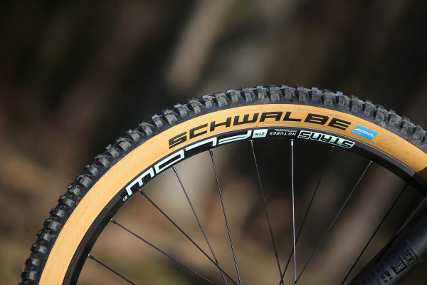 GT Sensor Carbon Expert