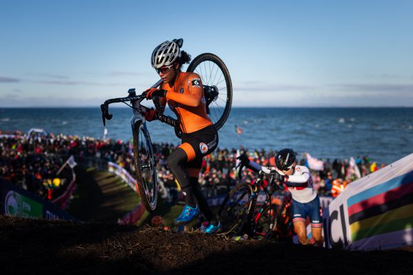 Ceylán Carmen del Alvarado na čele