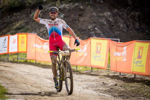 Afxentia 2019 - 3. den - Timofei Ivanov je rozjetý z etapáku v Řecku