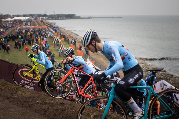 start závodu juniorů