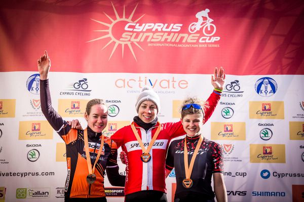 Afxentia 2019 - 3. den - trojice nejlepších žen 1. Langvad, 2. van der Breggen, 3. Pasteiner