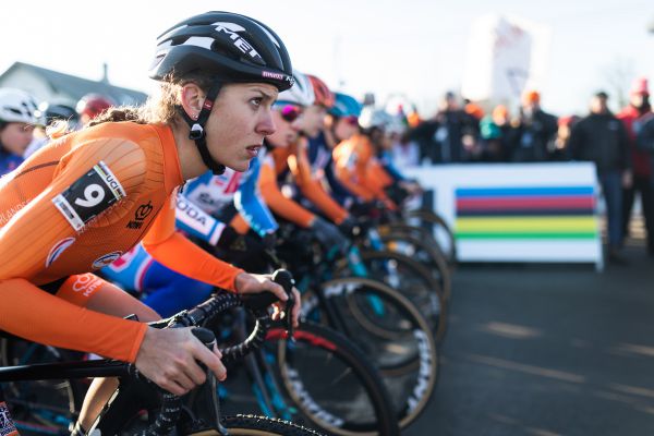 poslední vteřiny do startu závodu žen do 23 let