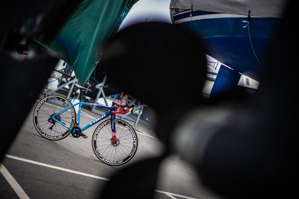 nachystané kolo Katie Compton