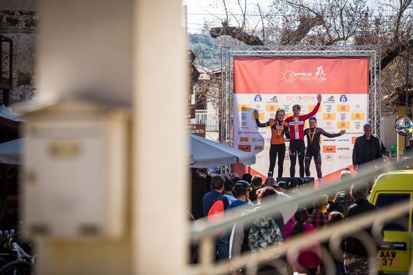 Afxentia 2019 - 3. den - před startem se ještě vyhlašoval včerejší závod