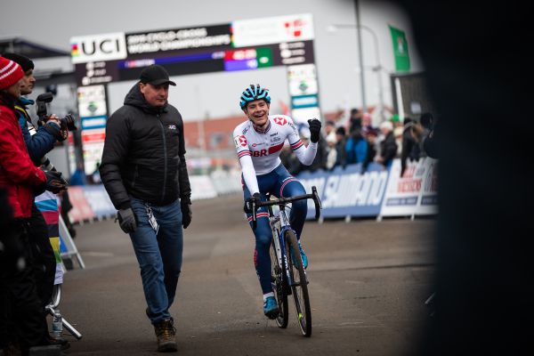 Ben Tulett obhajuje mistrovský titul