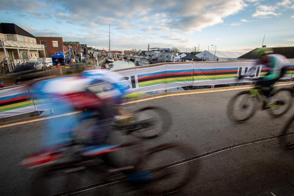 MS cyklokros - Bogense 2019 - ženy U23, muži Elite