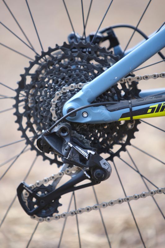 Rock Machine Blizzard 90-27