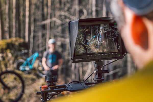 Qayron - nová česká značka