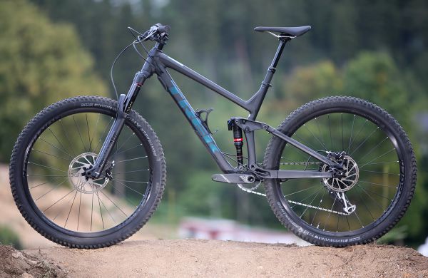 Trek Slash 8
