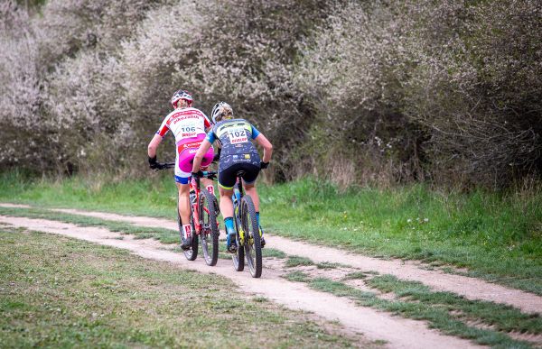 ČP XCO 2019 #2 - Jana Pichlíková a Hana Ježková celý závod pospolu