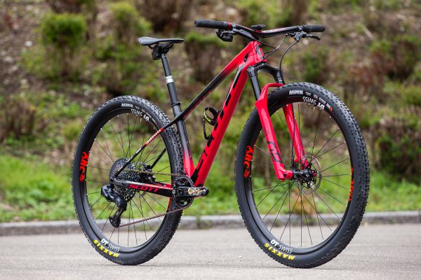 Scott Scale Kate Courtney