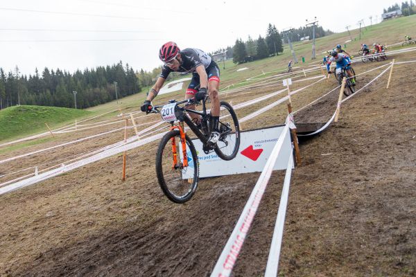 ČP XCO #3 2019 - Pec p.S. - mexický junior Gutierrez pěkně válí!