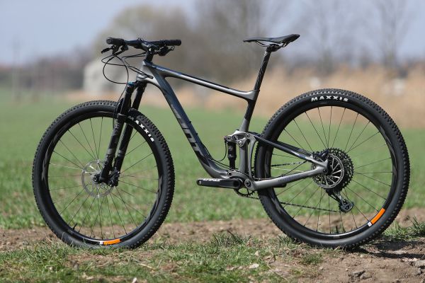 Giant Anthem Advanced SL 1