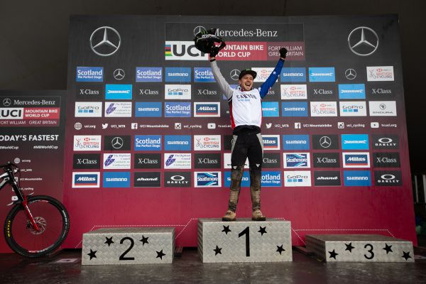 Troy Brosnan lídrem světového poháru po 2. závodě