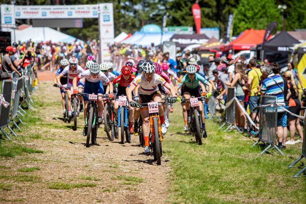 Janka Števková vyrazila po startu jako první