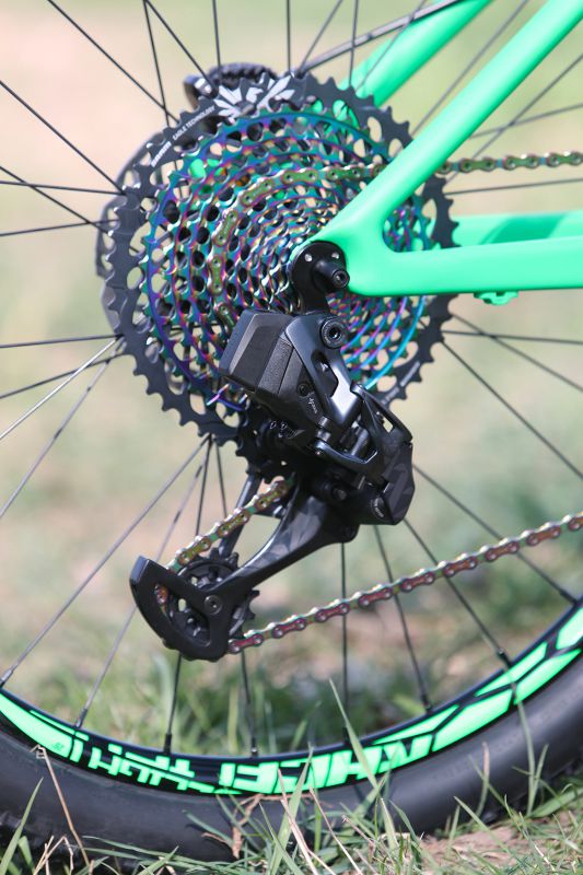 Amulet 26 Youngster Carbon