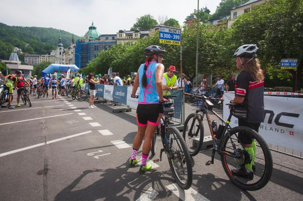 Kolo pro život pokračovalo letním závodem v Karlových Varech