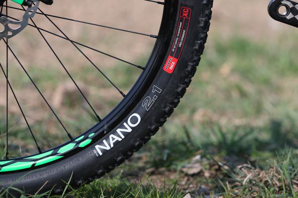 Amulet 26 Youngster Carbon