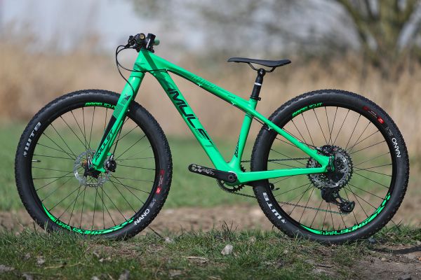 Amulet 26 Youngster Carbon