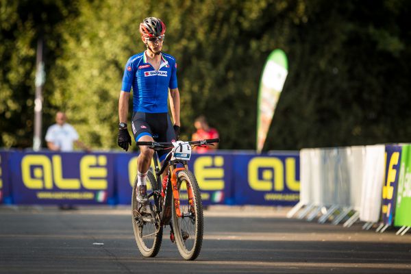 Rozčarovaný Luca Braidot v cíli, fight s Frischim podle něj nebyl fér