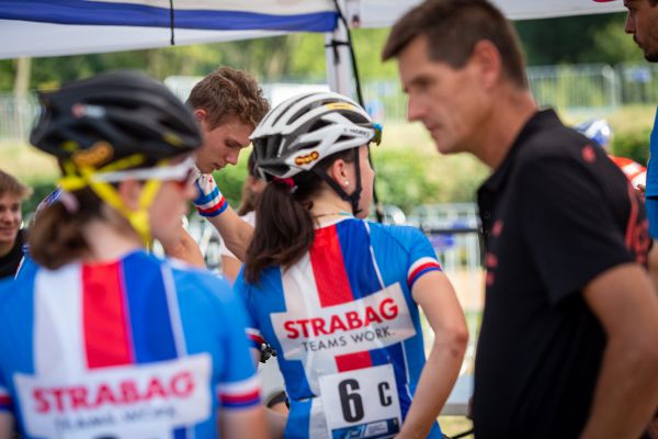 Honzovi Zatloukalovi nebylo po závodě do smíchu
