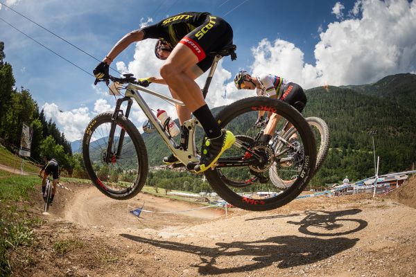 Tým Scott-SRAM si užívá první trénik ve Val di Sole