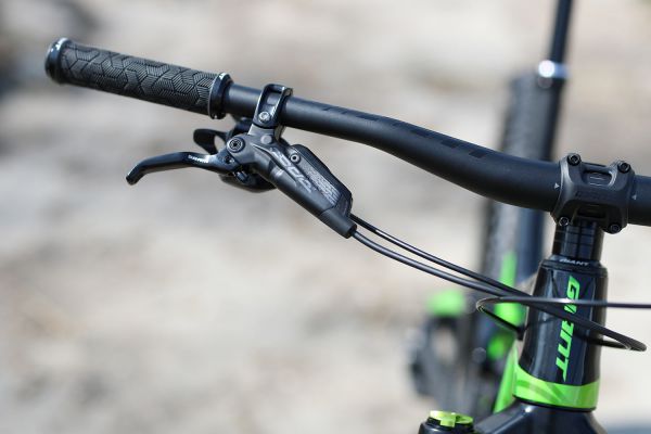 Giant Reign Advanced 1