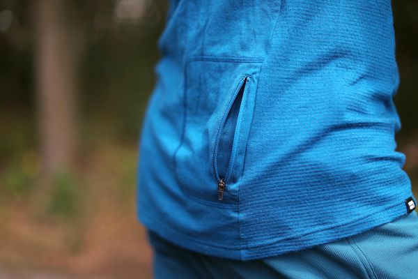 MONS Royal oblečení