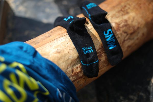 MONS Royal oblečení