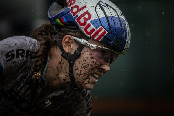 Kate Courtney se víkend nevydařil