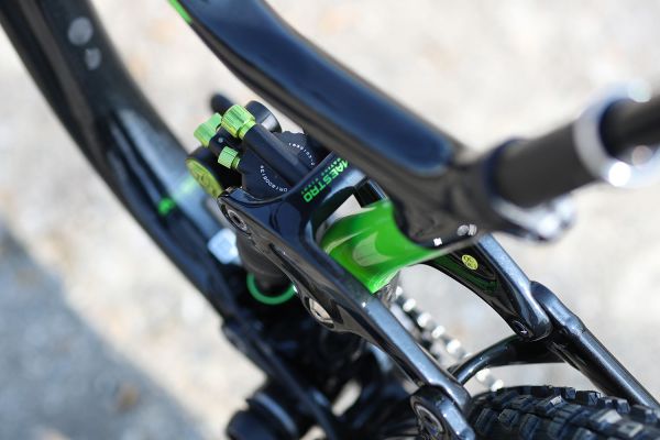 Giant Reign Advanced 1