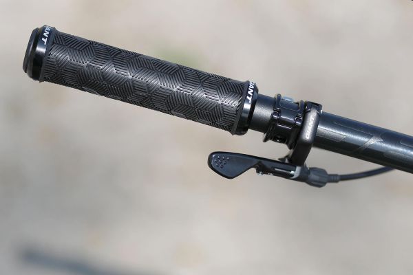 Giant Reign Advanced 1