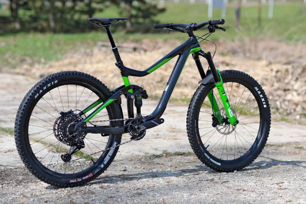 Giant Reign Advanced 1