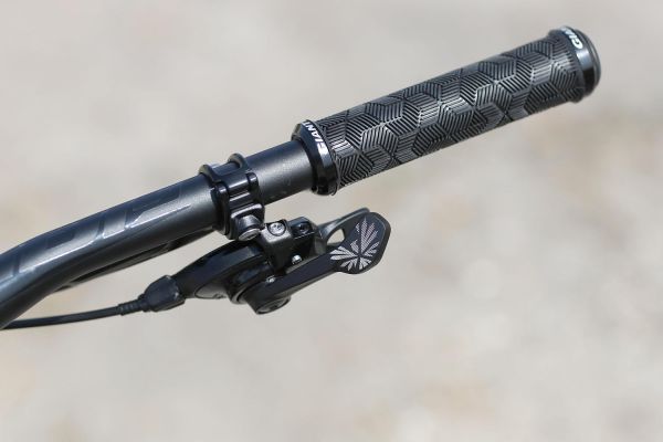 Giant Reign Advanced 1