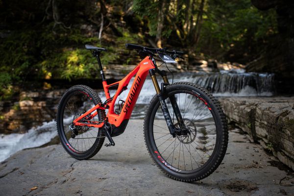 Specialized Turbo LEVO Jaroslava Kulhavého