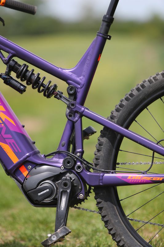 Rock Machine Blizzard INT e70-27+