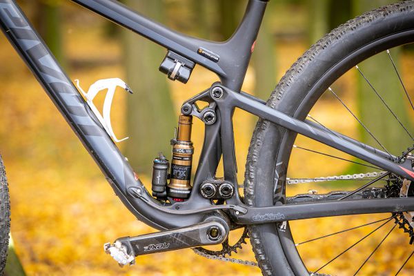 Pivot Mach 4 SL World Cup Live Valve