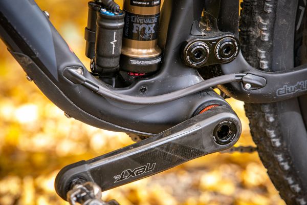 Pivot Mach 4 SL World Cup Live Valve