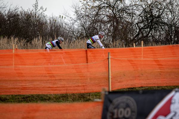 Mathieu van der Poel a Sanne Cant v Táboře 2019