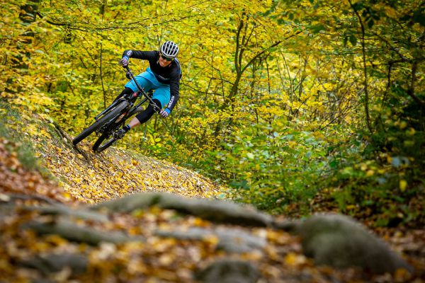 Pivot Mach 4 SL World Cup Live Valve