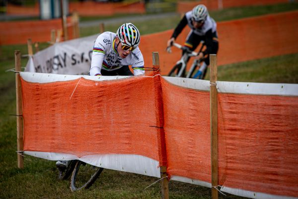 A jajajaj...přepálená zatáčka