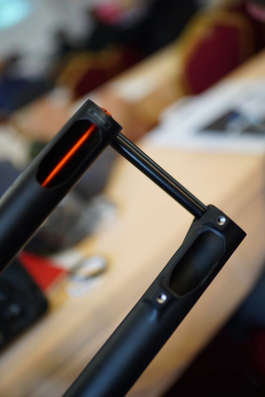 DT Swiss odpružení 2021