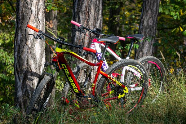 Crussis E-Largo 8.5 S