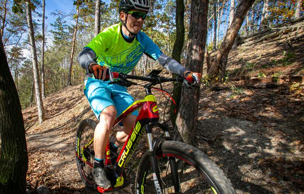 Crussis E-Largo 8.5 S