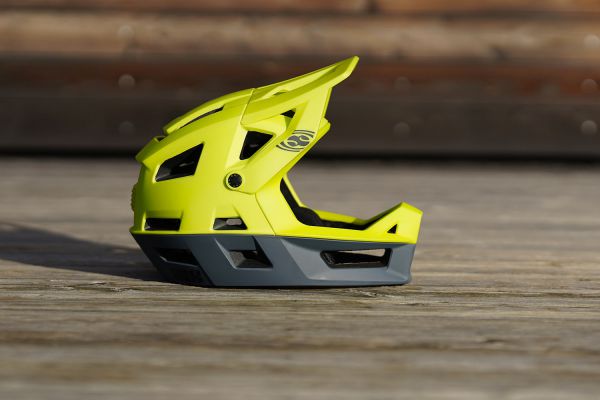 IXS Trigger FF