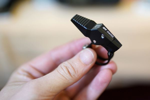 DT Swiss odpružení 2021